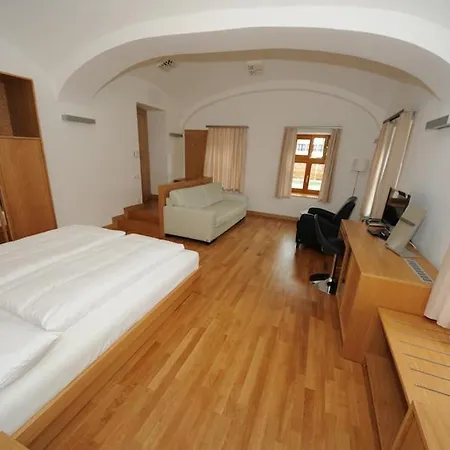 Gizella And Restaurant Veszprem