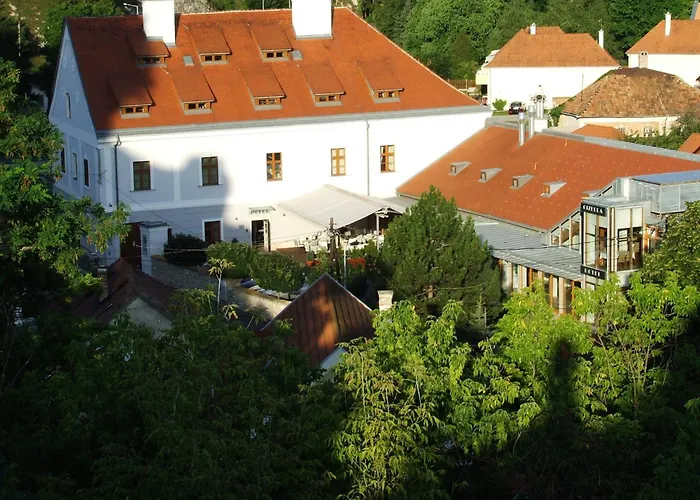 Ξενοδοχείο Gizella And Restaurant
