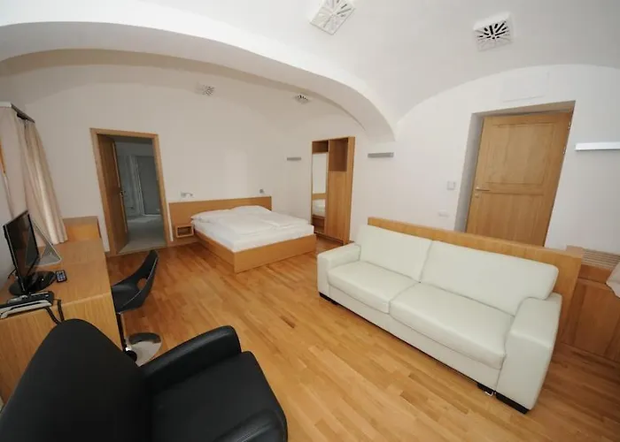 Hotel Gizella And Restaurant Veszprém