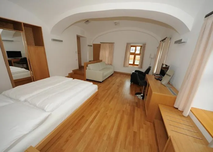 ギゼッラ アンド レストラン ヴェスプレーム